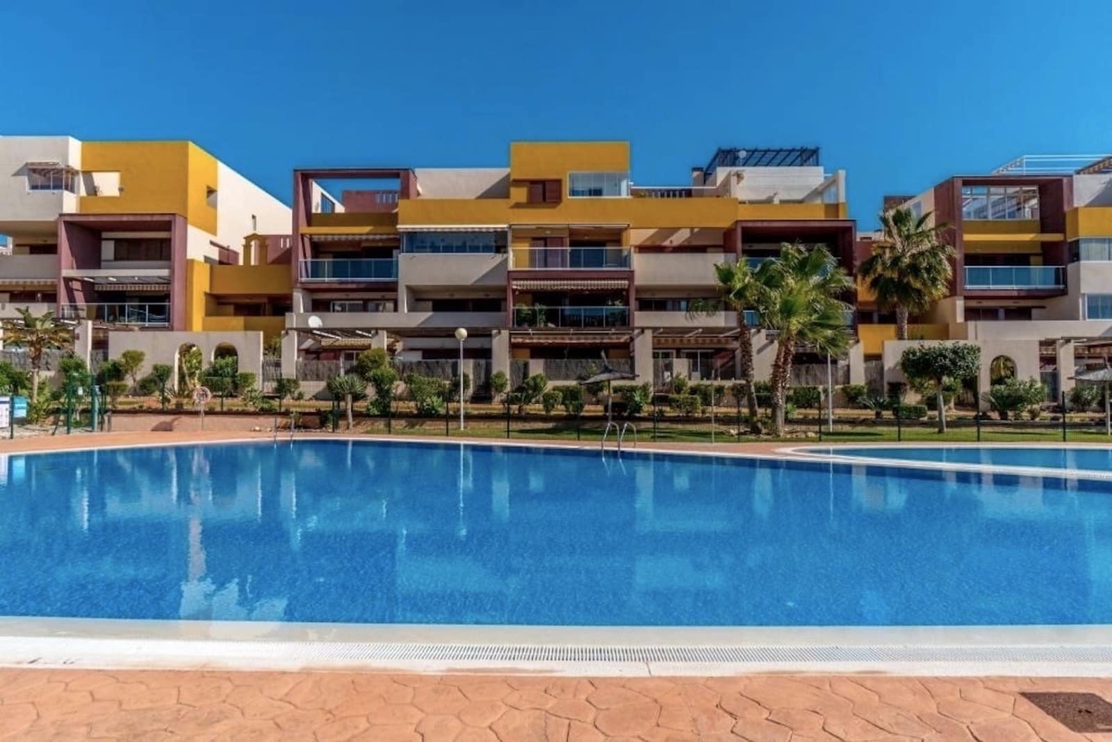 2 bedroom Apartment for sale in Playa Flamenca with pool garage - € 249,000 (Ref: 9516562)