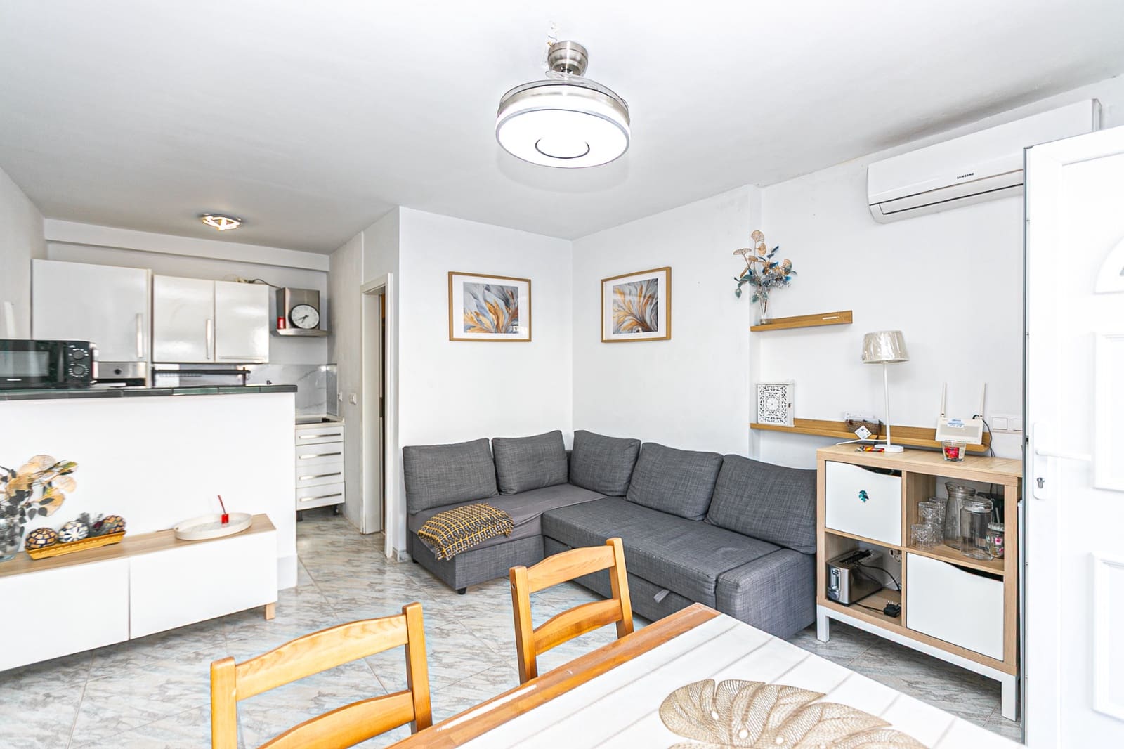 2 soveværelse Bungalow til salg i Torrevieja med swimmingpool - € 145.000 (Ref: 9539079)