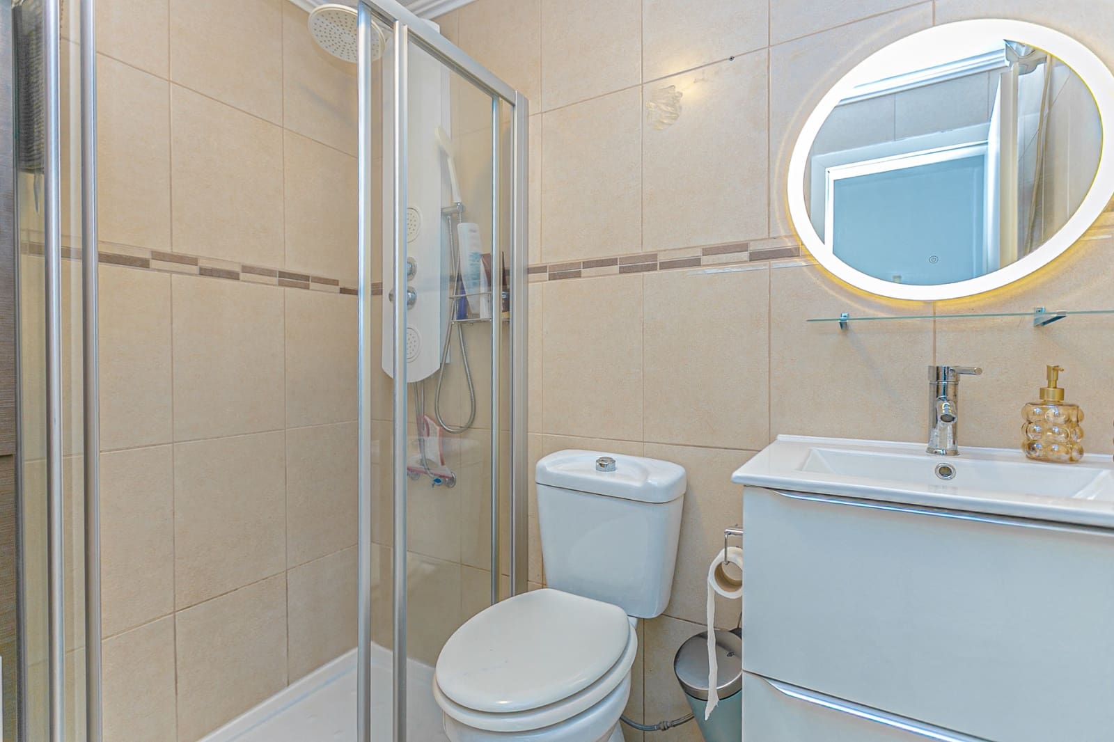 2 soveværelse Bungalow til salg i Torrevieja med swimmingpool - € 145.000 (Ref: 9539079)