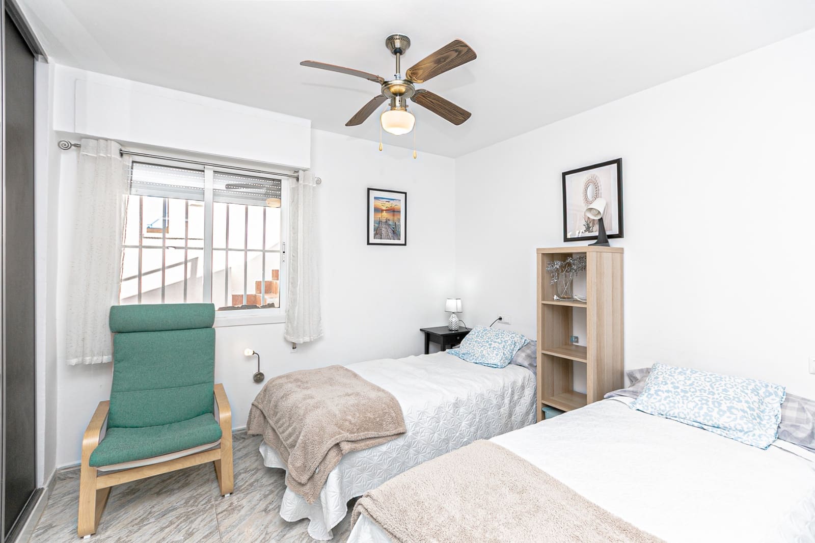 2 soveværelse Bungalow til salg i Torrevieja med swimmingpool - € 145.000 (Ref: 9539079)