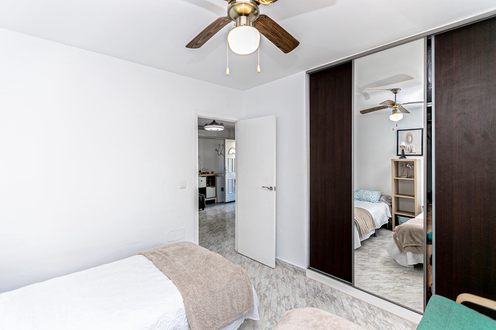 2 soveværelse Bungalow til salg i Torrevieja med swimmingpool - € 145.000 (Ref: 9539079)