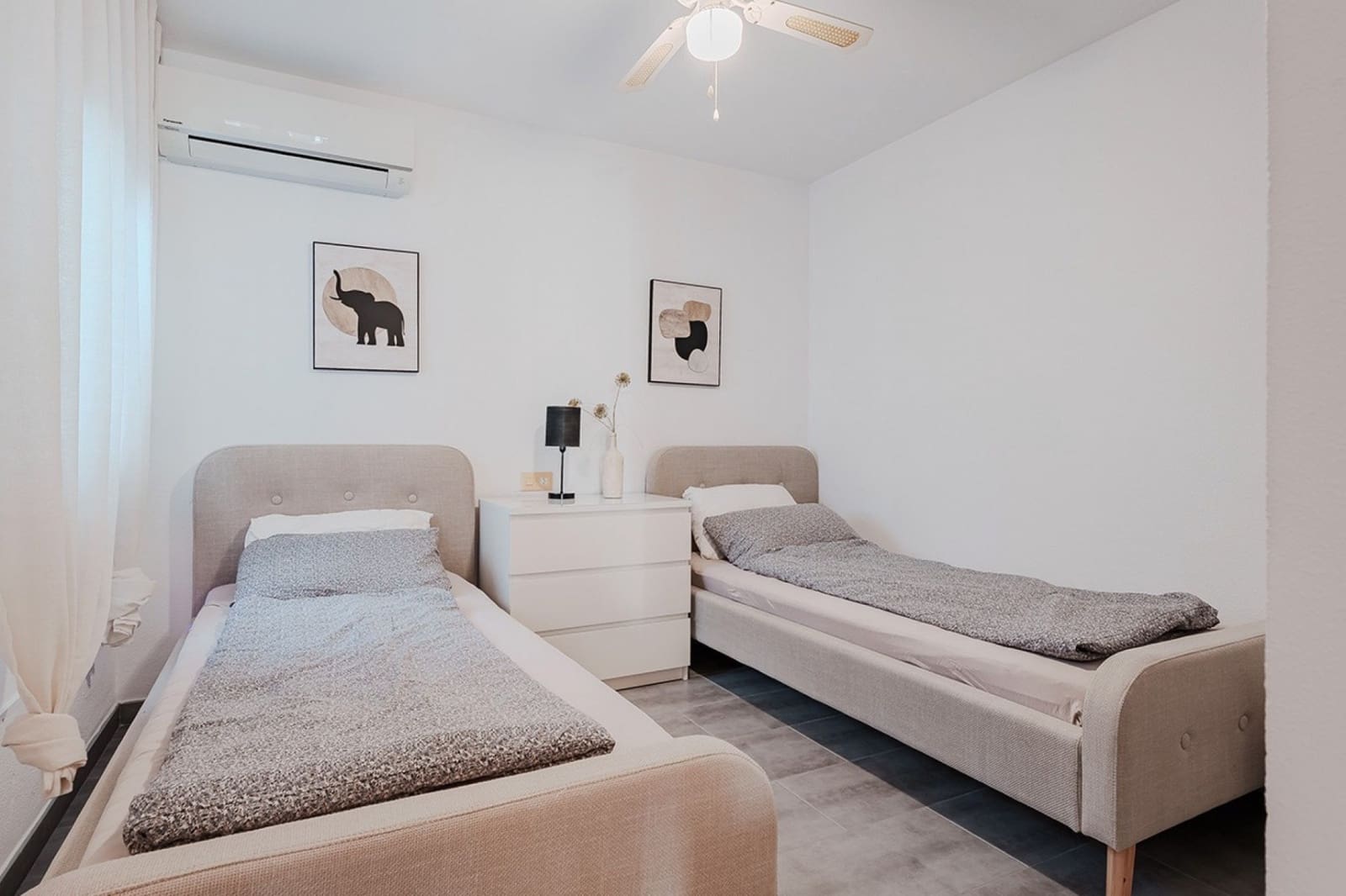 Casa de 3 habitaciones en Villamartin en venta con piscina - 299.000 € (Ref: 9542078)