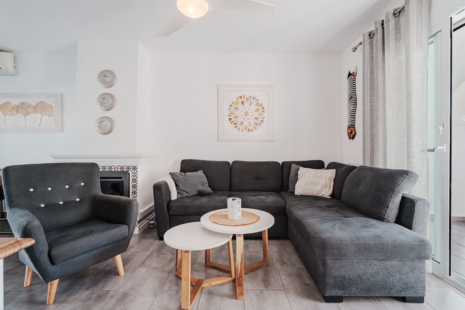 Casa de 3 habitaciones en Villamartin en venta con piscina - 299.000 € (Ref: 9542078)