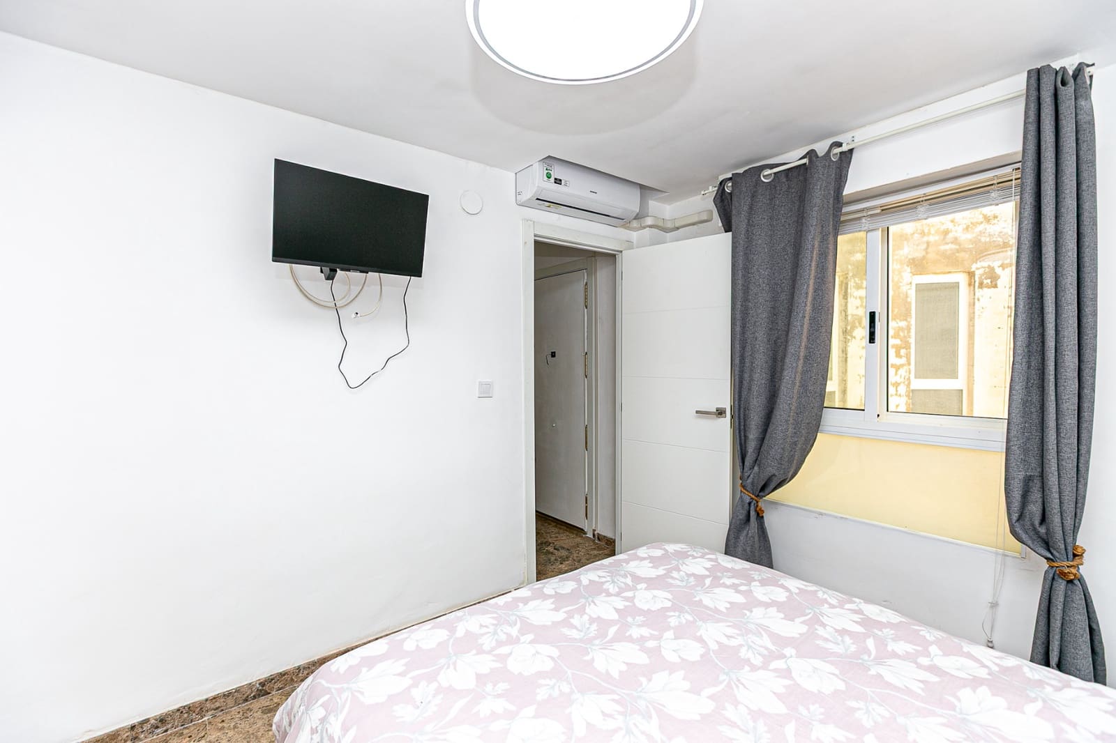 Ático de 2 habitaciones en Torrevieja en venta - 200.000 € (Ref: 9550127)