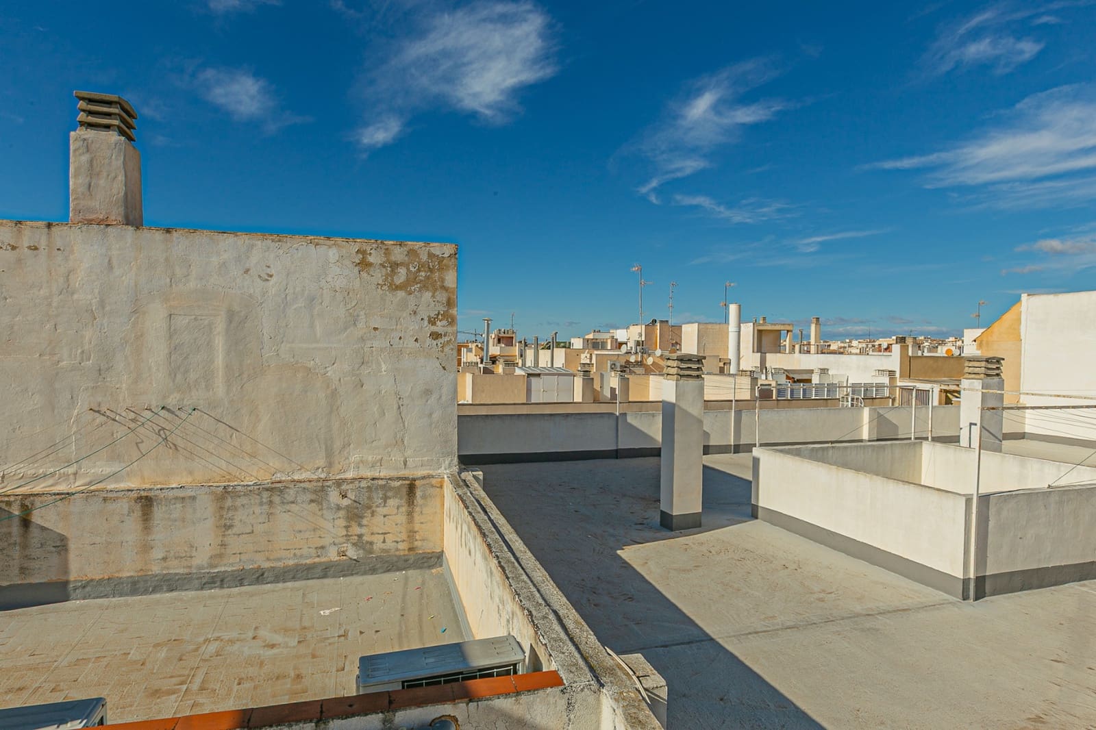 Ático de 2 habitaciones en Torrevieja en venta - 200.000 € (Ref: 9550127)