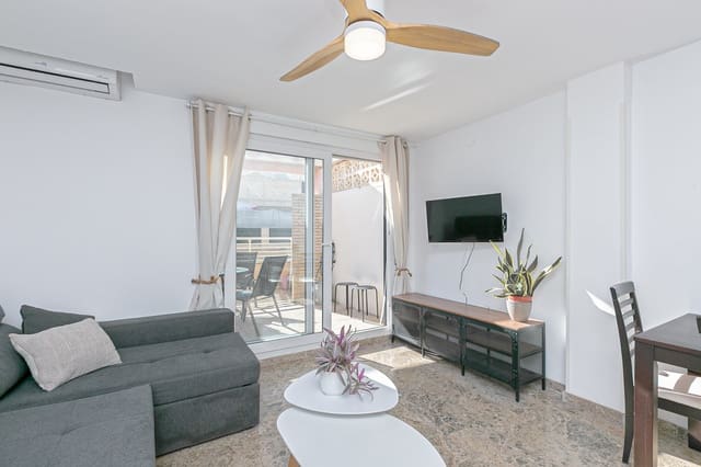 Ático de 2 habitaciones en Centro, Torrevieja en venta - 200.000 € (Ref: 9550127)