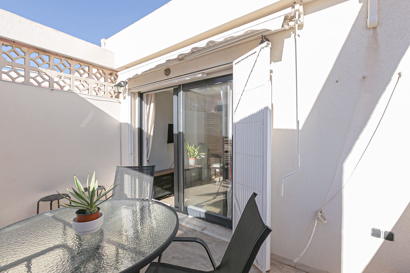 Ático de 2 habitaciones en Torrevieja en venta - 200.000 € (Ref: 9550127)