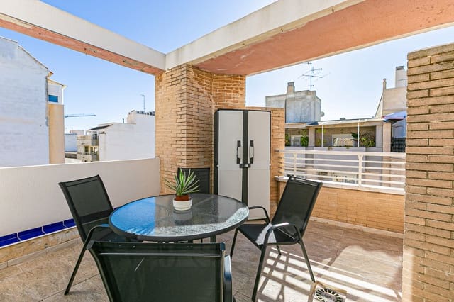 Ático de 2 habitaciones en Centro, Torrevieja en venta - 200.000 € (Ref: 9550127)
