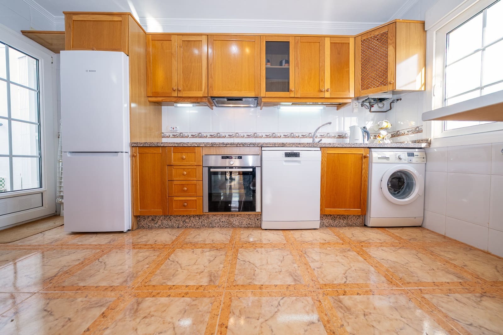 2 slaapkamer Appartement te koop in Villamartin met zwembad - € 149.950 (Ref: 9564090)