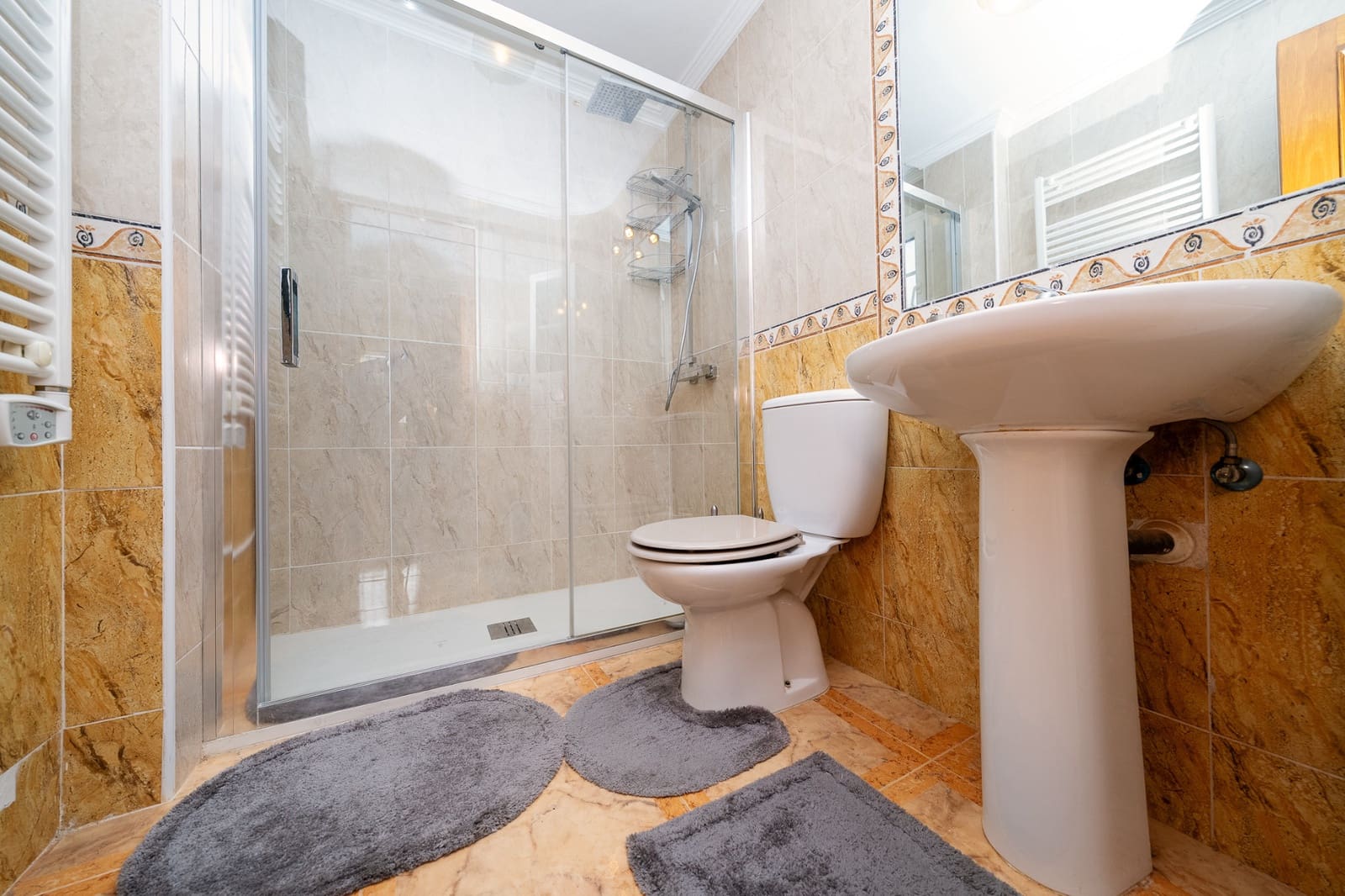 2 slaapkamer Appartement te koop in Villamartin met zwembad - € 149.950 (Ref: 9564090)