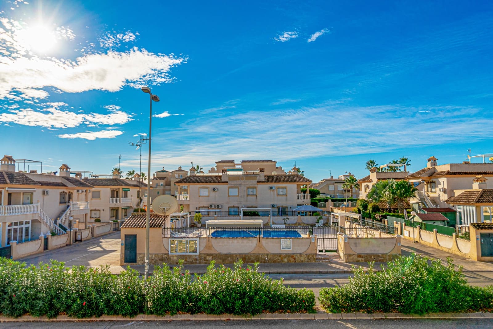 2 slaapkamer Appartement te koop in Villamartin met zwembad - € 149.950 (Ref: 9564090)