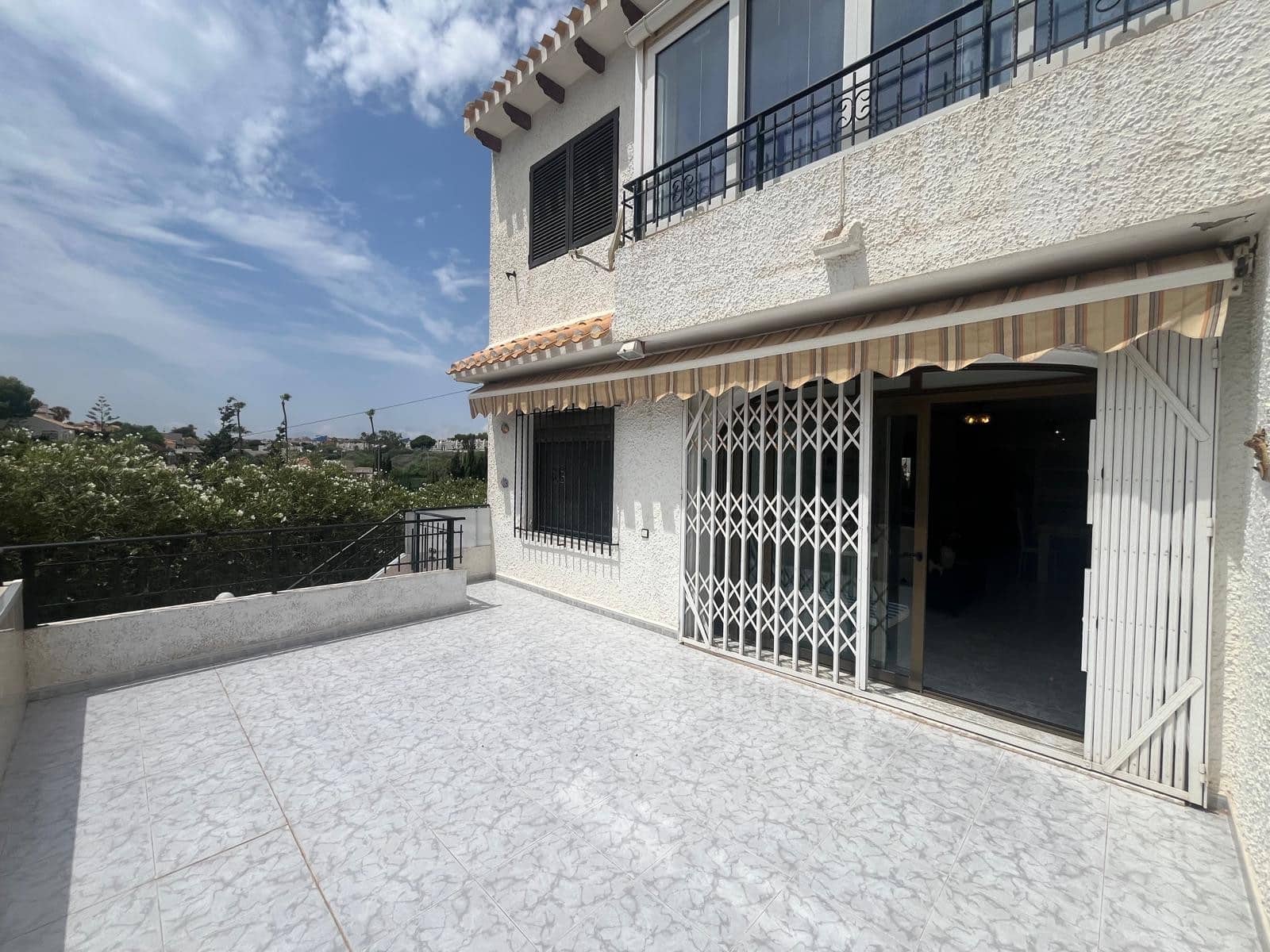 3 Zimmer Apartment zu verkaufen in Cabo Roig - 239.900 € (Ref: 9569505)