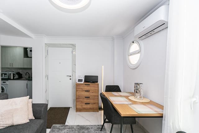 1 chambre Appartement à vendre à Gaspar Perelló, Torrevieja avec piscine - 170 000 € (Ref: 9584651)