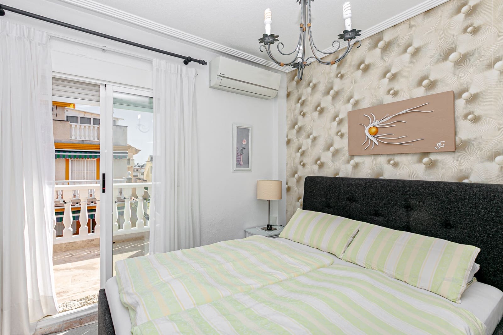 2 slaapkamer Huis te koop in Playa Flamenca met zwembad - € 229.000 (Ref: 9585037)