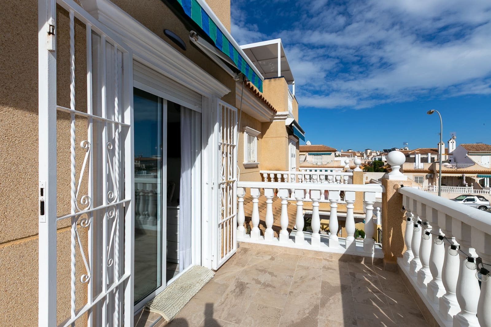 2 slaapkamer Huis te koop in Playa Flamenca met zwembad - € 229.000 (Ref: 9585037)