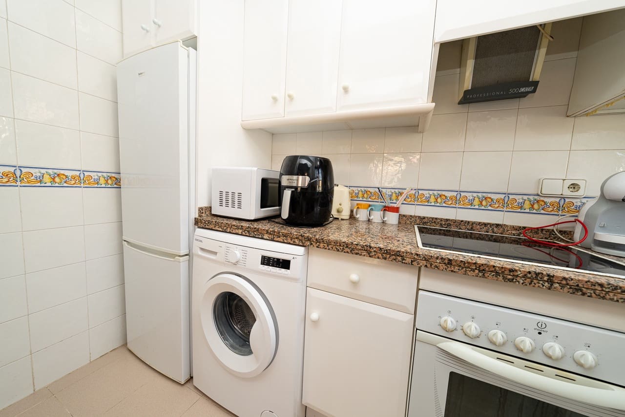 3 chambre Villa/Maison Mitoyenne à vendre à Playa Flamenca avec piscine - 249 000 € (Ref: 9610127)