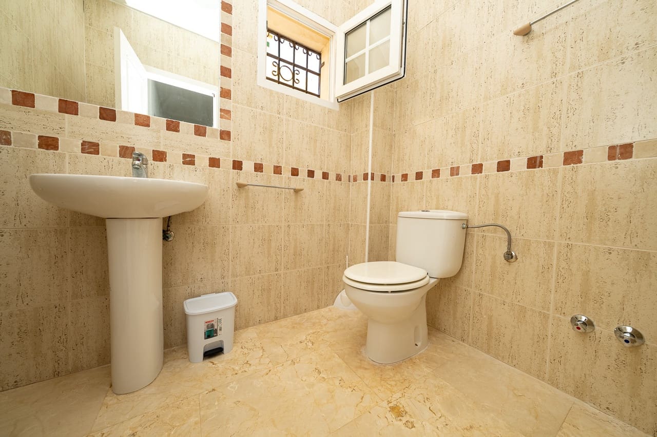 3 chambre Villa/Maison Mitoyenne à vendre à Playa Flamenca avec piscine - 249 000 € (Ref: 9610127)