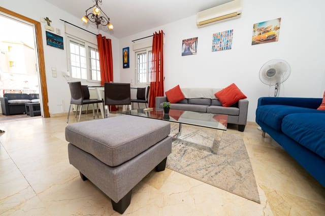 3 chambre Villa/Maison Mitoyenne à vendre à Playa Flamenca, Orihuela avec piscine - 249 000 € (Ref: 9610127)