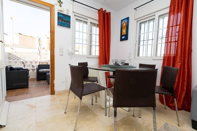 3 chambre Villa/Maison Mitoyenne à vendre à Playa Flamenca, Orihuela avec piscine - 249 000 € (Ref: 9610127)