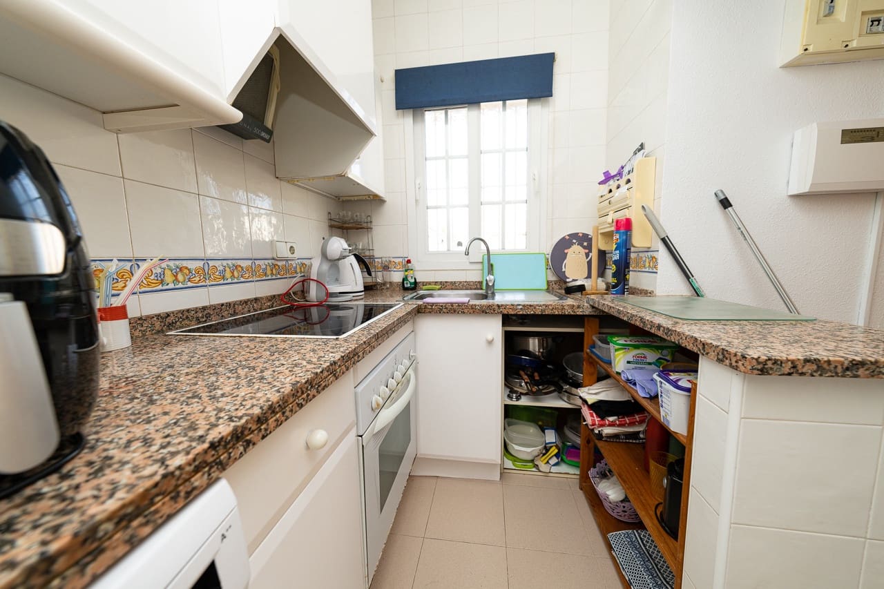 3 chambre Villa/Maison Mitoyenne à vendre à Playa Flamenca avec piscine - 249 000 € (Ref: 9610127)