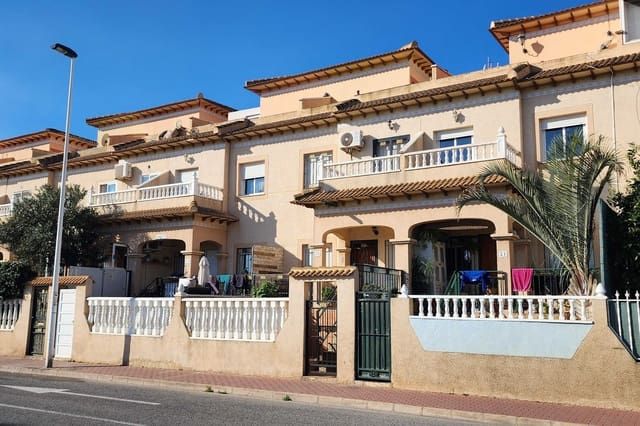 Casa de 2 habitaciones en El Chaparral - La Siesta - La Torreta, Torrevieja en venta con piscina - 139.000 € (Ref: 9626376)