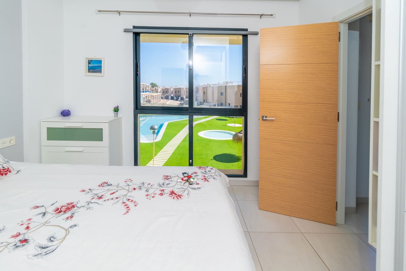 2 bedroom Apartment for sale in La Zenia with pool - € 249,900 (Ref: 9628009)