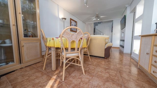 3 slaapkamer Rijtjeshuis te koop in Cabo Roig, Orihuela met zwembad - € 239.000 (Ref: 9628318)