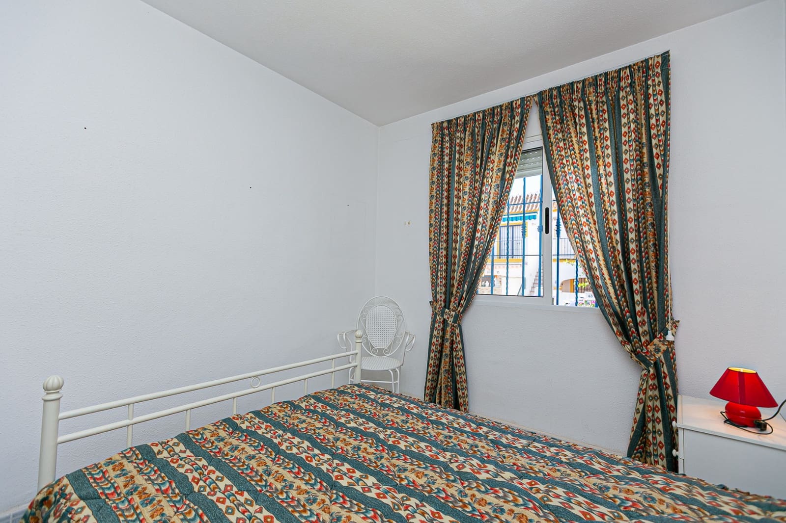 2 soverom Bungalow til salgs i La Florida med svømmebasseng - € 140 000 (Ref: 9632685)