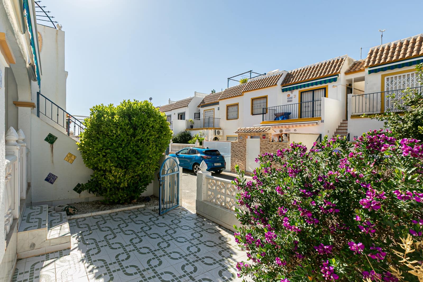 2 soverom Bungalow til salgs i La Florida med svømmebasseng - € 140 000 (Ref: 9632685)