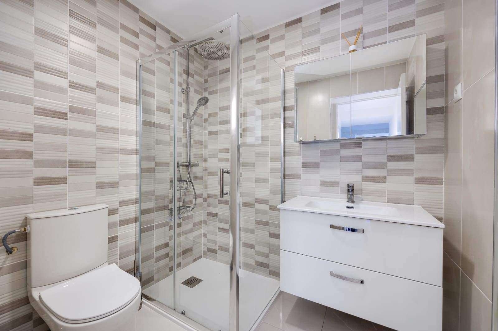 3 Zimmer Villa zu verkaufen in Los Montesinos mit Pool - 329.900 € (Ref: 9653037)