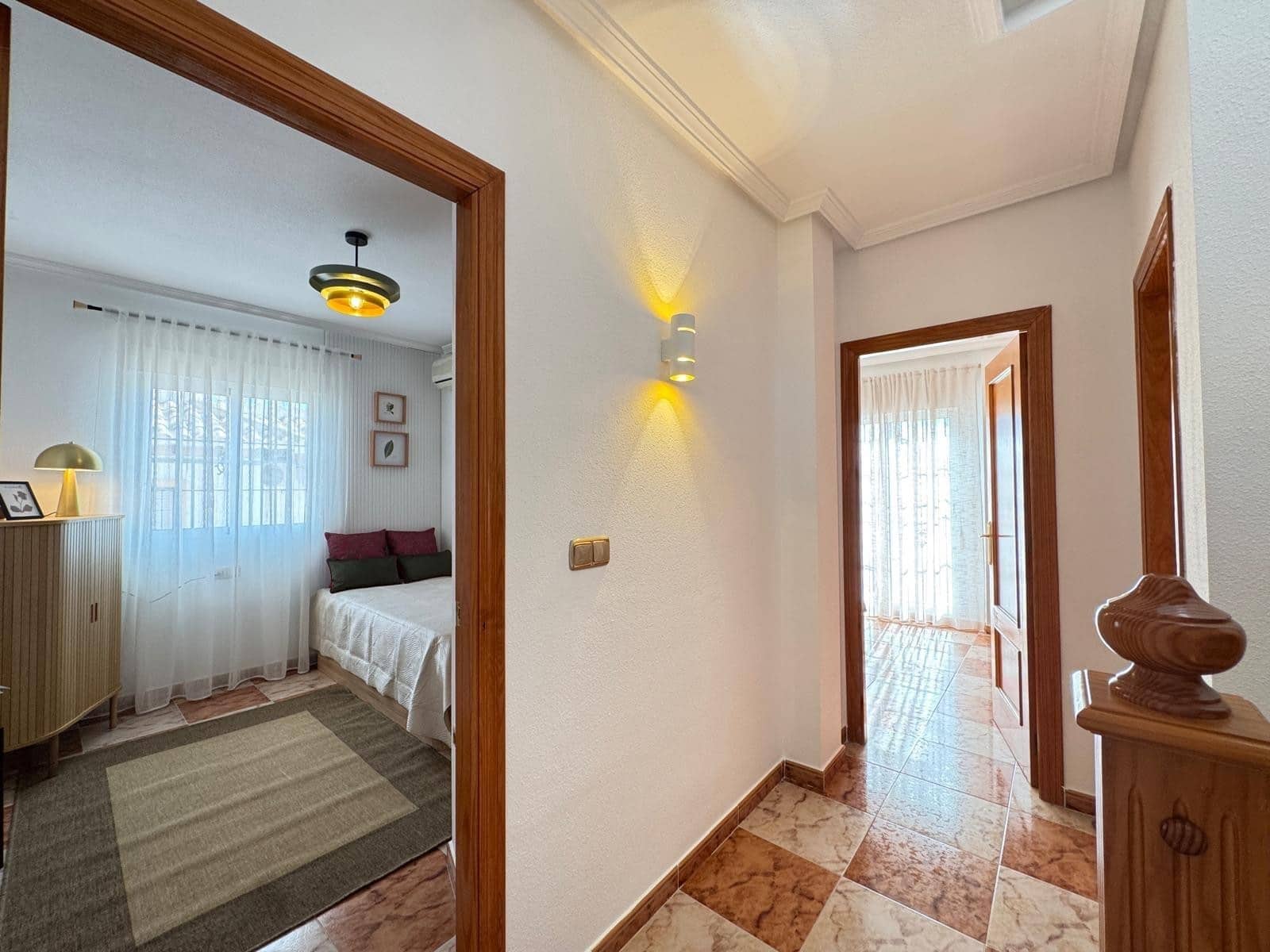 2 chambre Villa/Maison Mitoyenne à vendre à Orihuela Costa avec piscine - 229 900 € (Ref: 9671282)