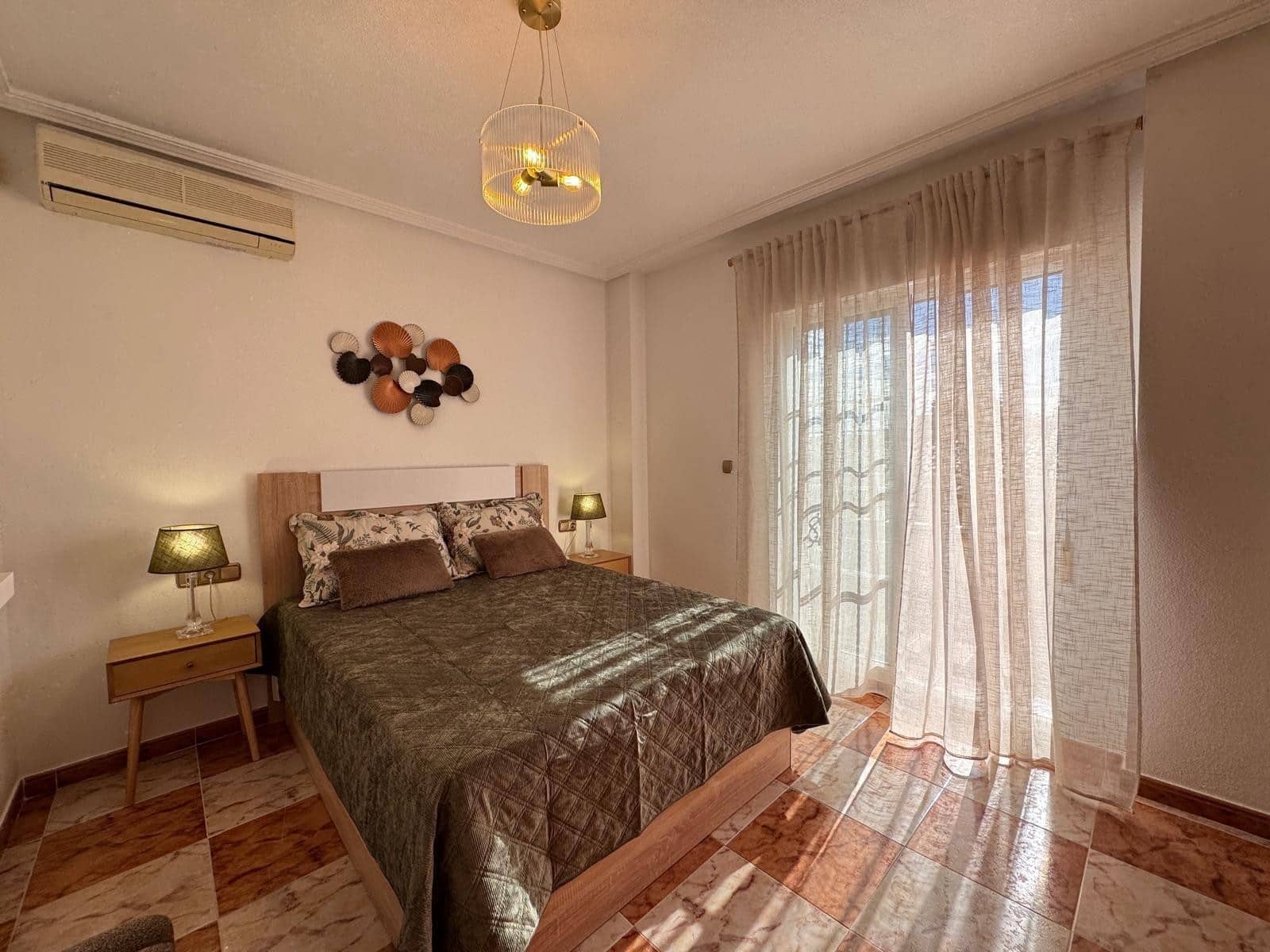 2 chambre Villa/Maison Mitoyenne à vendre à Orihuela Costa avec piscine - 229 900 € (Ref: 9671282)