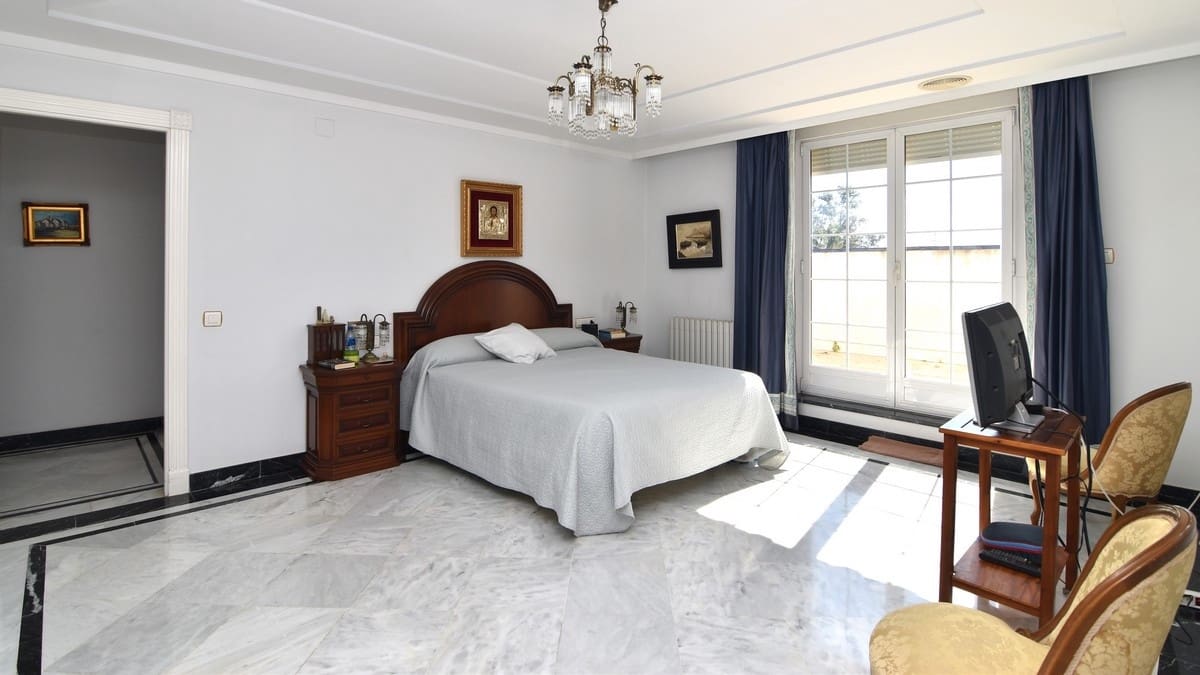 7 bedroom Villa for sale in Elche / Elx with pool garage - € 740,000 (Ref: 9671283)