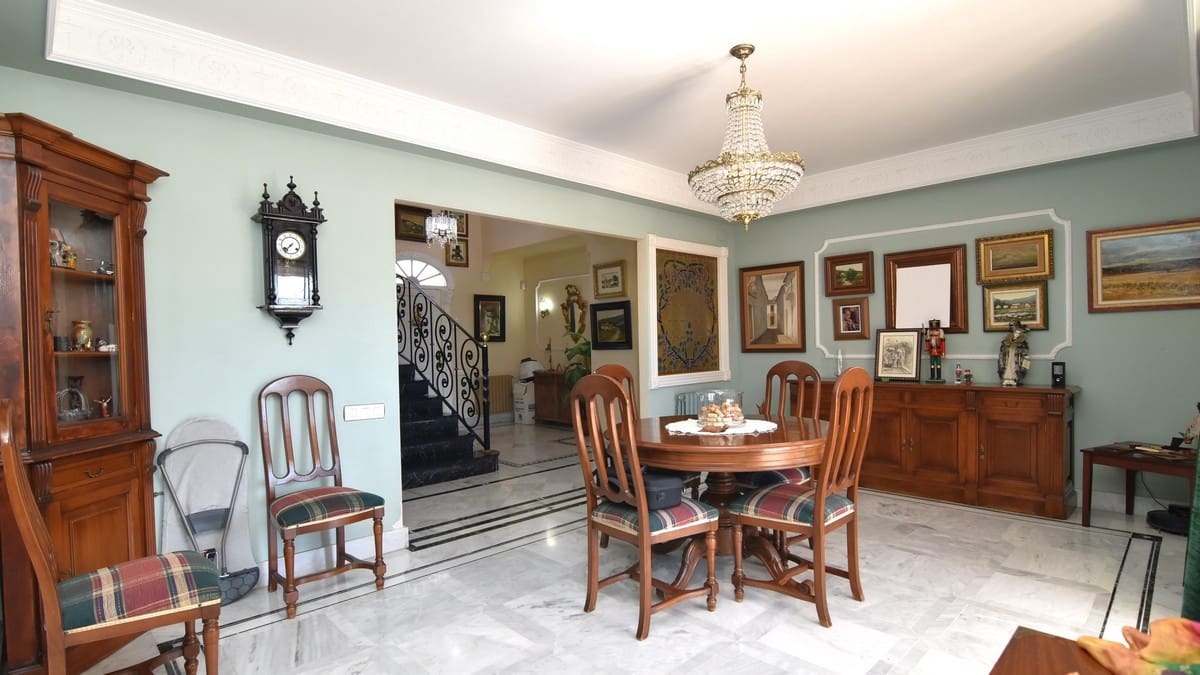 7 bedroom Villa for sale in Elche / Elx with pool garage - € 740,000 (Ref: 9671283)