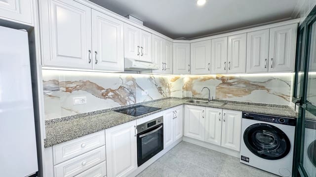 2 soveværelse Lejlighed til salg i Campoamor, Orihuela med swimmingpool - € 220.000 (Ref: 9715682)