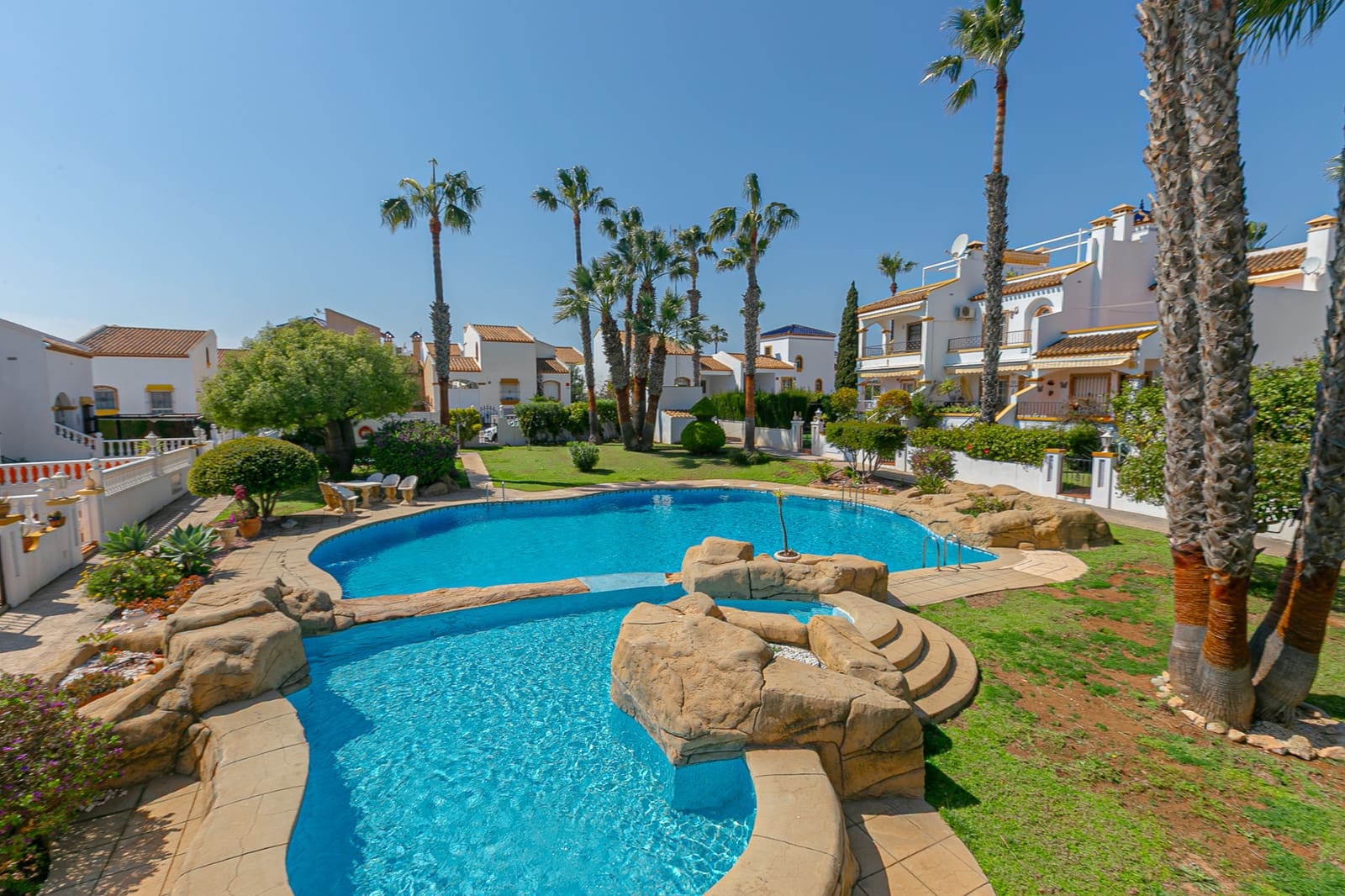 2 slaapkamer Huis te koop in Los Dolses met zwembad - € 275.000 (Ref: 9715683)