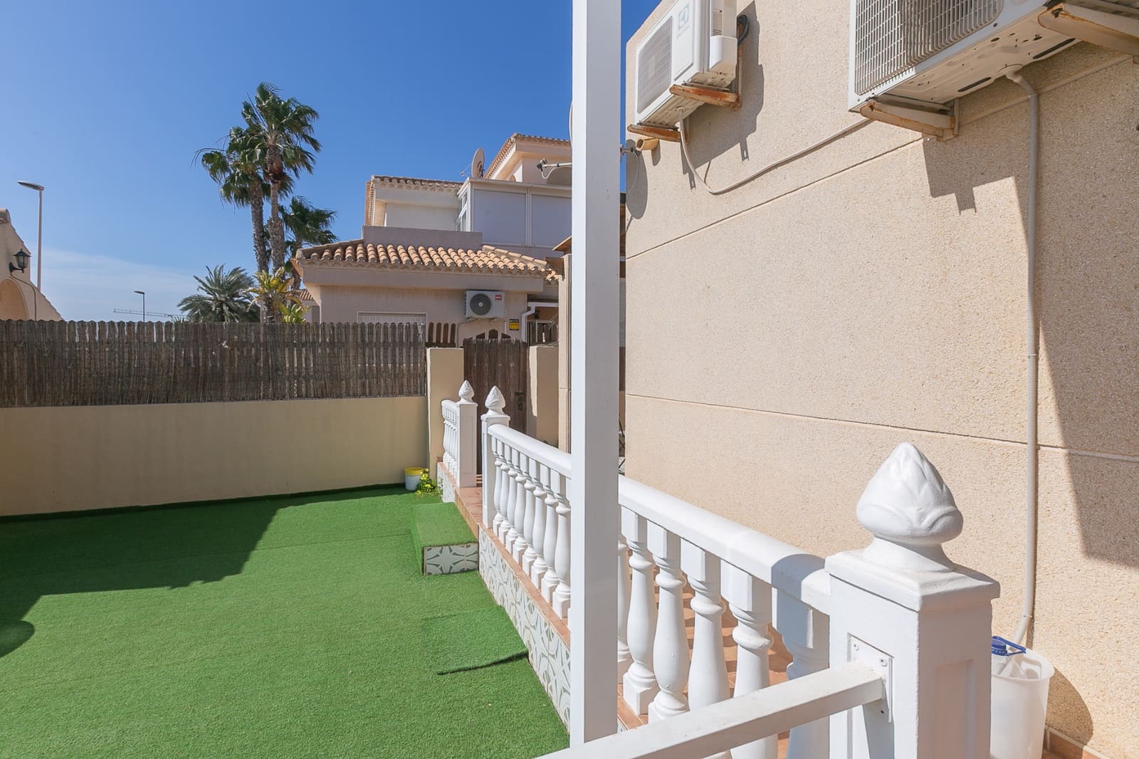 3 Zimmer Reihenhaus zu verkaufen in Playa Flamenca mit Pool - 239.000 € (Ref: 9715684)