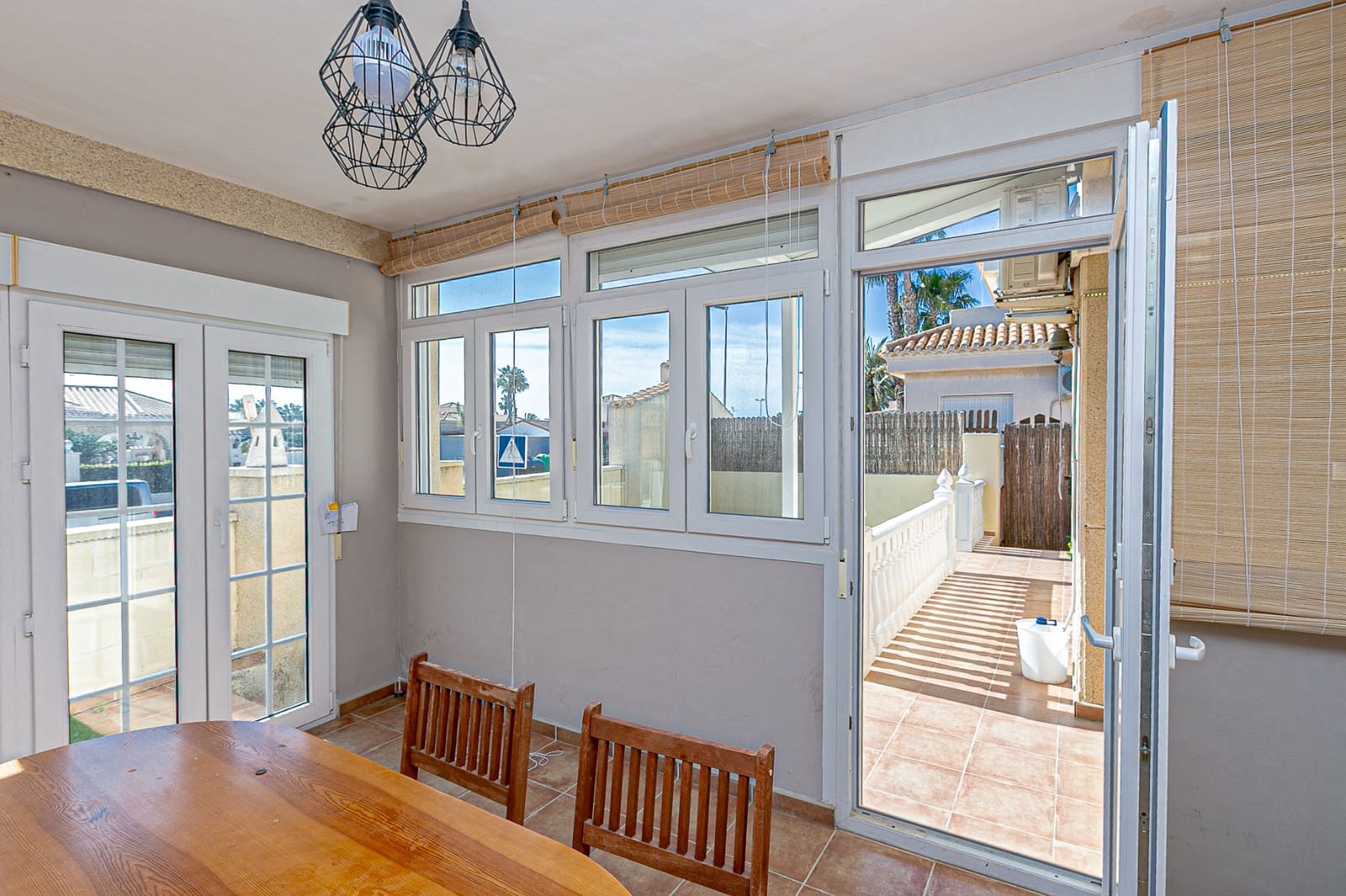 3 Zimmer Reihenhaus zu verkaufen in Playa Flamenca mit Pool - 239.000 € (Ref: 9715684)