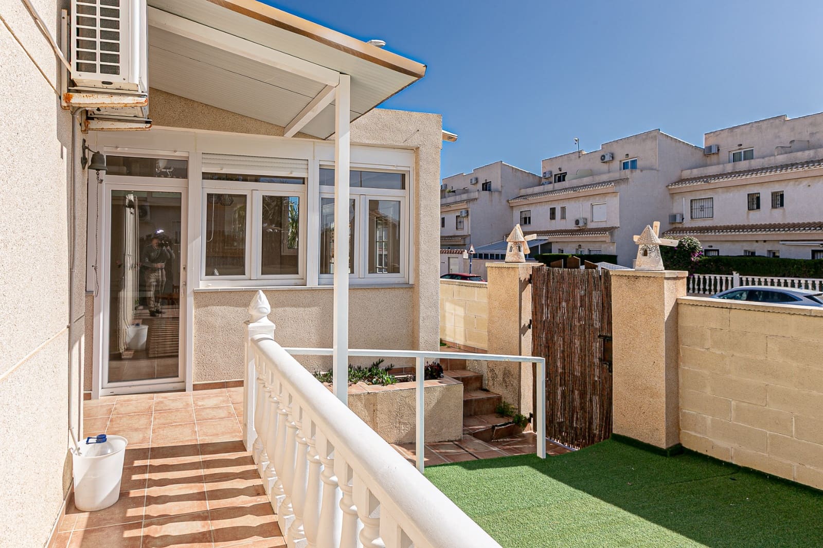 3 Zimmer Reihenhaus zu verkaufen in Playa Flamenca mit Pool - 239.000 € (Ref: 9715684)