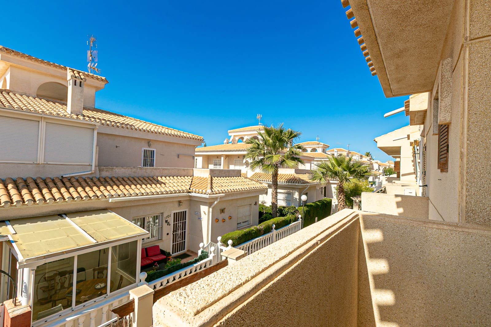 3 Zimmer Reihenhaus zu verkaufen in Playa Flamenca mit Pool - 239.000 € (Ref: 9715684)