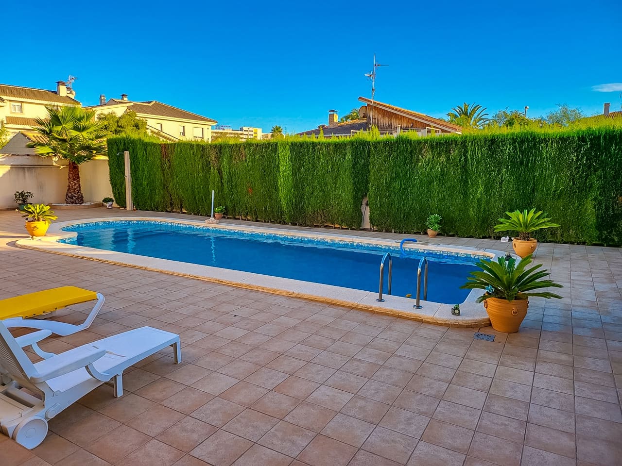 3 slaapkamer Villa te koop in Playa Flamenca met zwembad garage - € 860.000 (Ref: 9720339)