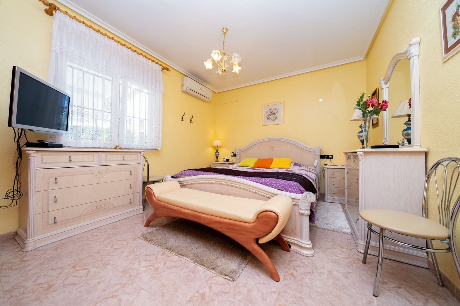 3 soveværelse Villa til salg i Playa Flamenca med swimmingpool - € 565.000 (Ref: 9720341)