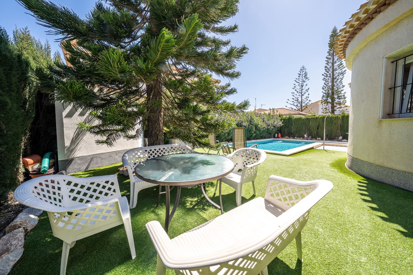 3 soveværelse Villa til salg i Playa Flamenca med swimmingpool - € 565.000 (Ref: 9720341)