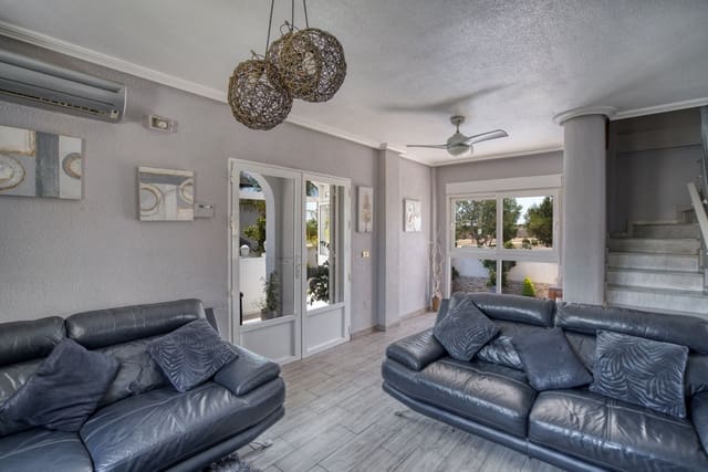 4 quarto Moradia para venda em La Zenia, Orihuela com piscina - 399 000 € (Ref: 9720486)