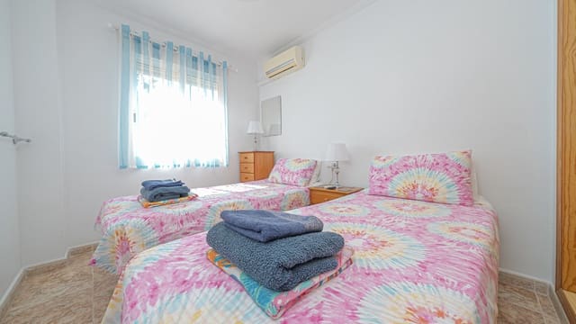 3 Zimmer Apartment zu verkaufen in La Zenia, Orihuela mit Pool - 239.500 € (Ref: 9729520)