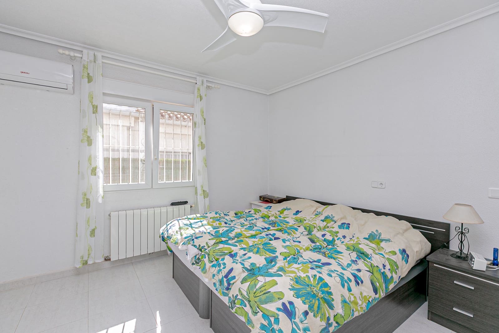 2 slaapkamer Villa te koop in Playa Flamenca met zwembad - € 285.000 (Ref: 9737219)