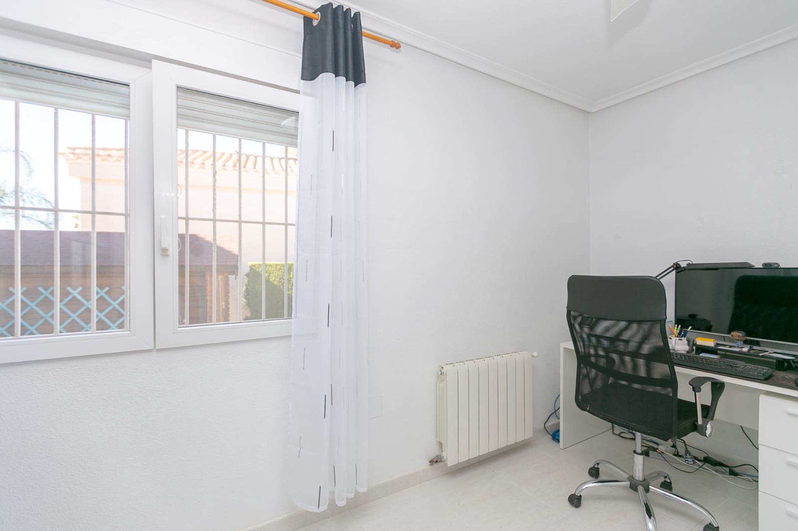 2 slaapkamer Villa te koop in Playa Flamenca met zwembad - € 285.000 (Ref: 9737219)