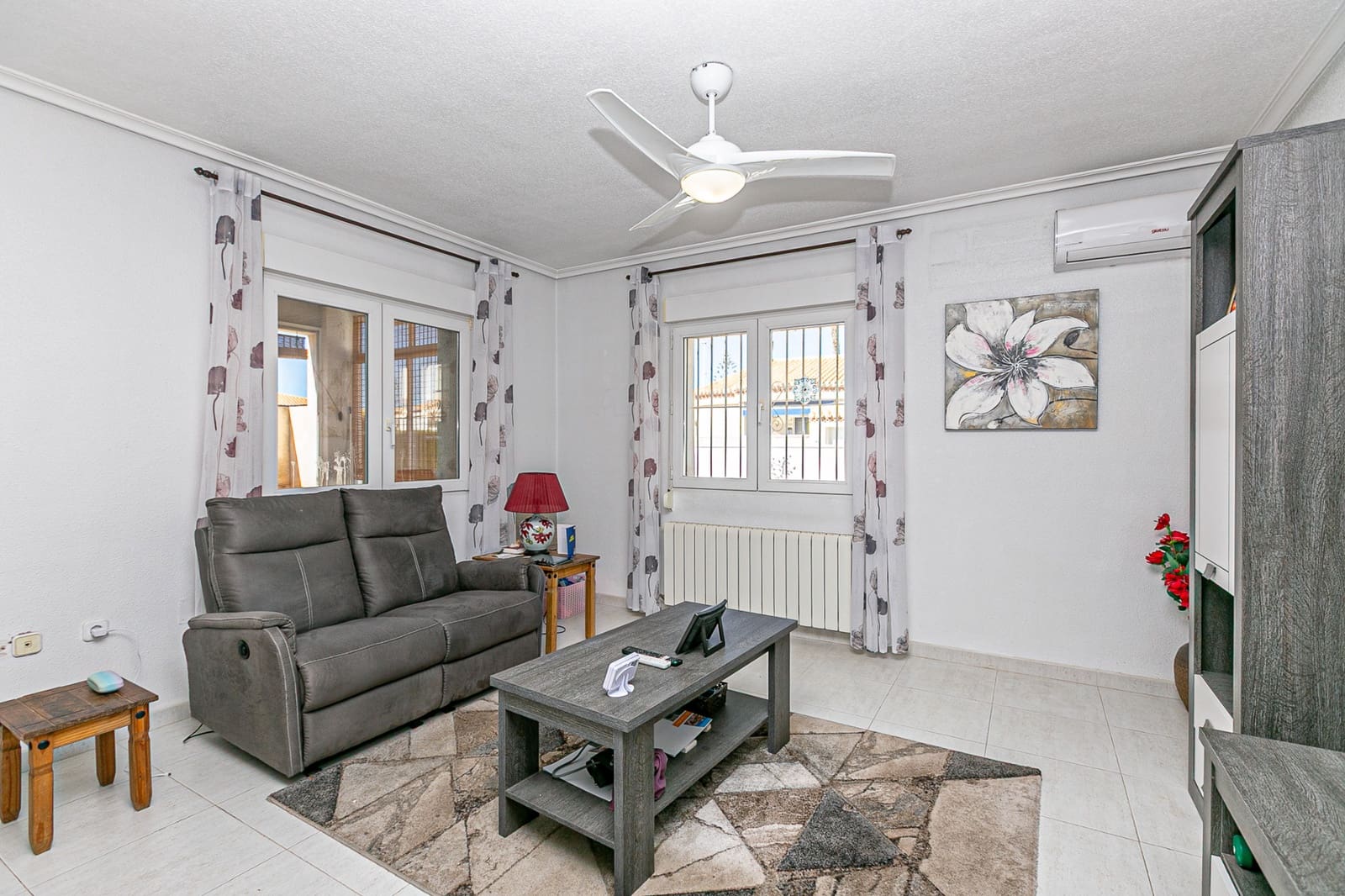 2 slaapkamer Villa te koop in Playa Flamenca met zwembad - € 285.000 (Ref: 9737219)