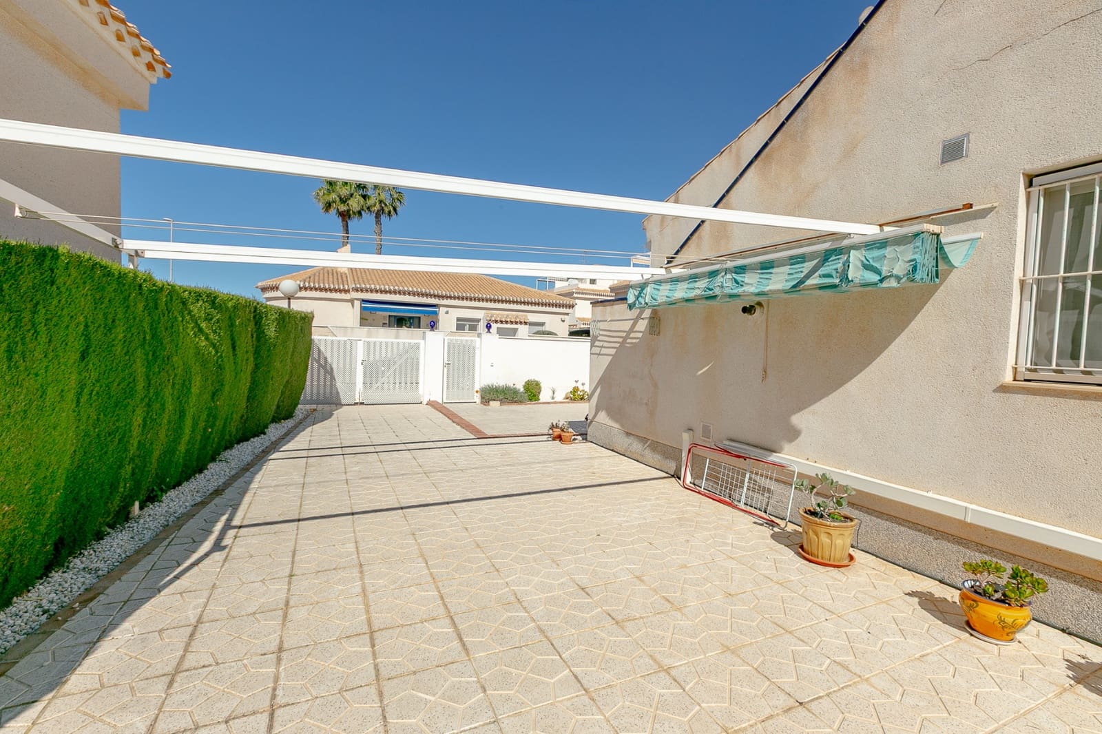 2 slaapkamer Villa te koop in Playa Flamenca met zwembad - € 285.000 (Ref: 9737219)