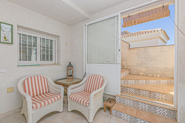 2 slaapkamer Villa te koop in Playa Flamenca, Orihuela met zwembad - € 285.000 (Ref: 9737219)